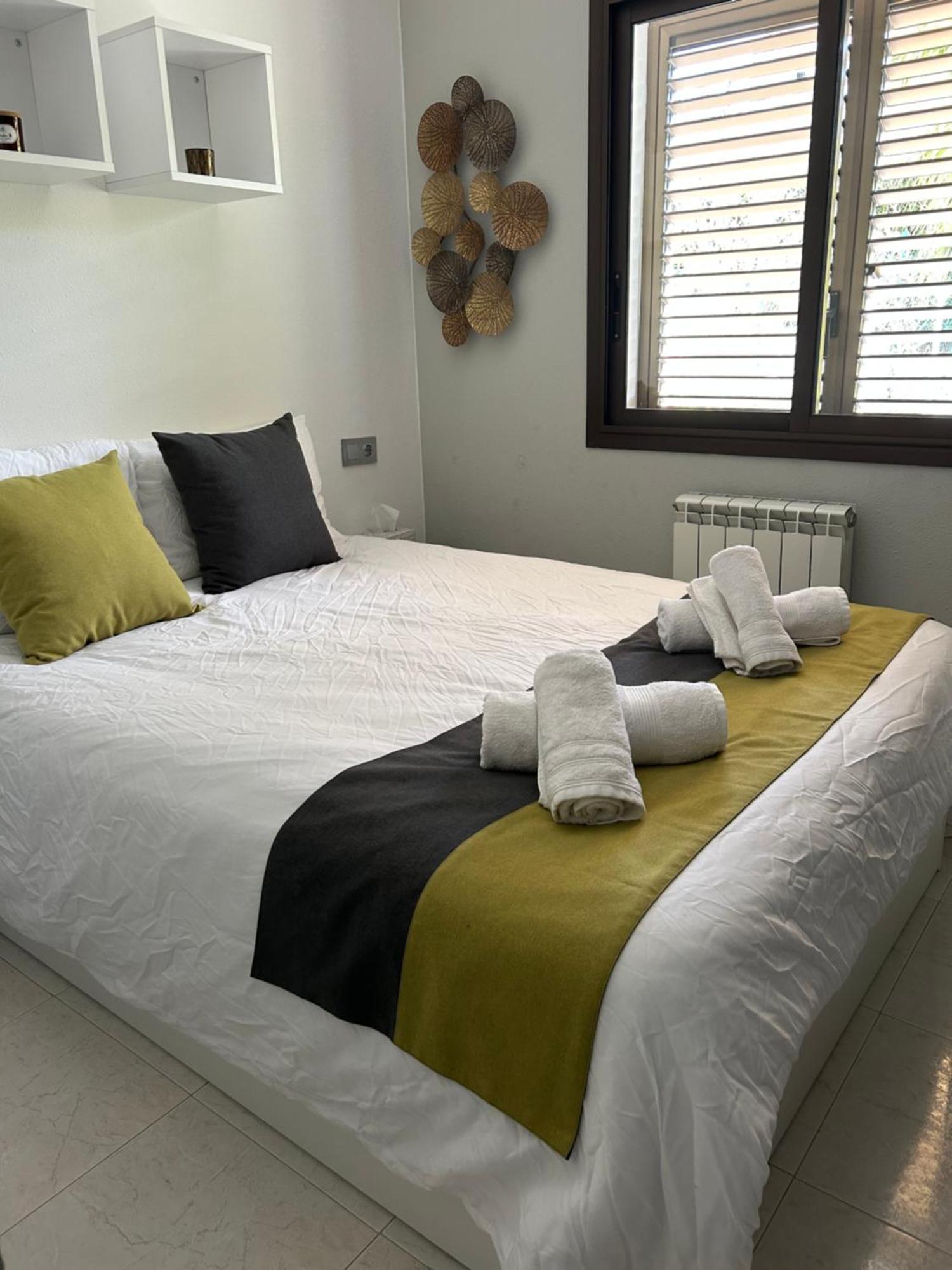 Appartement Duplex Rosas Avec Terrasse Magnifique Jacuzzi Vue Mer Ngoại thất bức ảnh